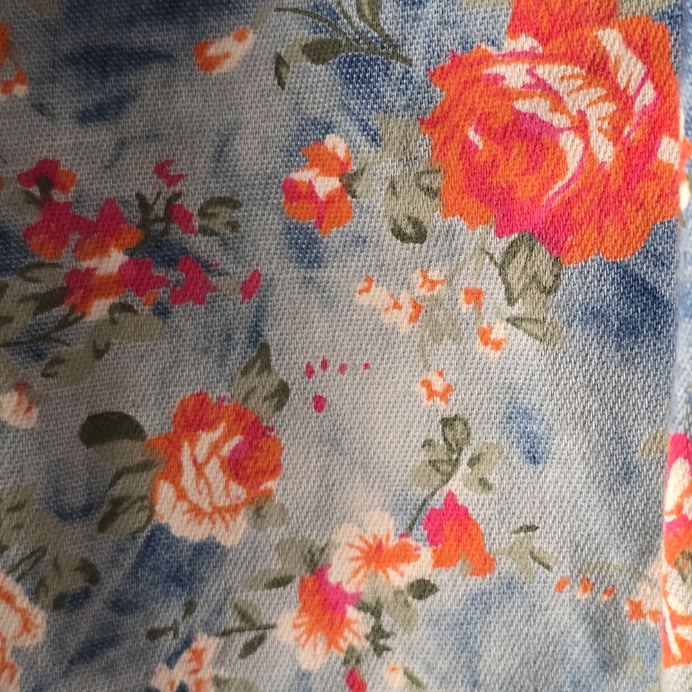 Capelli Straw World Blue Floral Handmade Tote - Picture 6 of 7